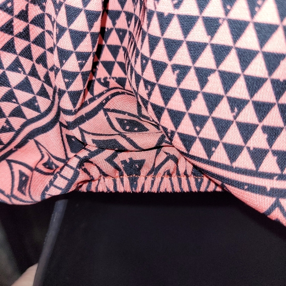 Kirra cropped spaghetti strap tank Size S - Picture 3 of 3